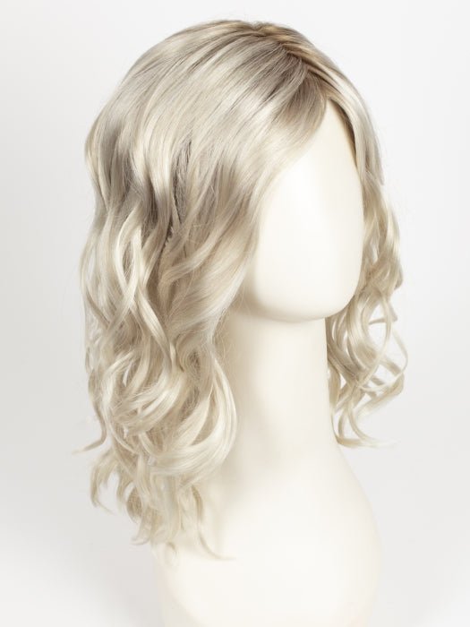 GL23-101SS SUN-KISSED BEIGE | Dark Golden Blonde base blends into multi-dimensional tones of Lightest Beige Blonde