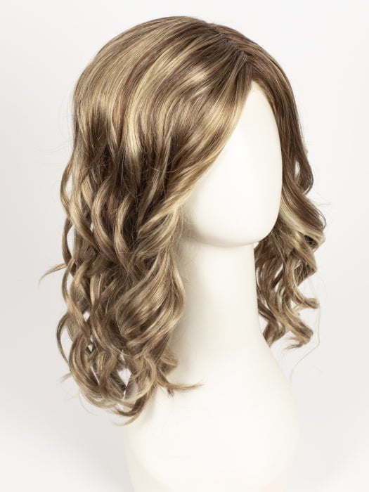 GL11-25SS HONEY PECAN | Chestnut Brown base blends into multi-dimensional tones of Brown and Golden Blonde