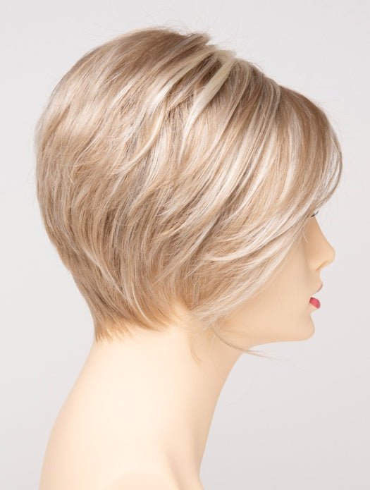 LIGHT BLONDE | 2 toned blend of Creamy Blonde with Champagne highlights