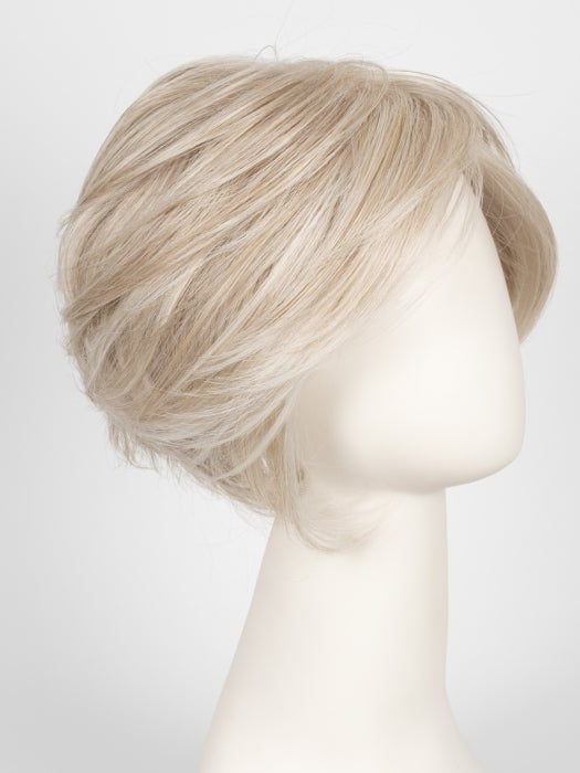 RL16/22 ICED SWEET CREAM | Pale Blonde with Slight Platinum Highlighting