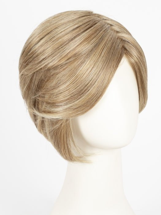 RL16/88 PALE GOLDEN HONEY | Dark Natural Blonde Evenly Blended with Pale Golden Blonde