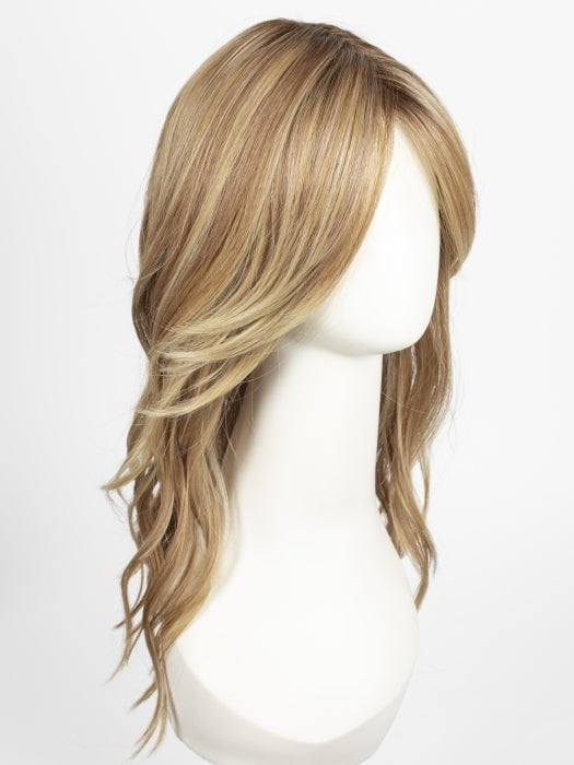 CARAMEL BLONDE R | Light Brown Rooted, with a blend of Light Gold Blonde, hint of Strawbery Blonde and Light Auburn with the balance of Cool, Light Blonde Highlights.